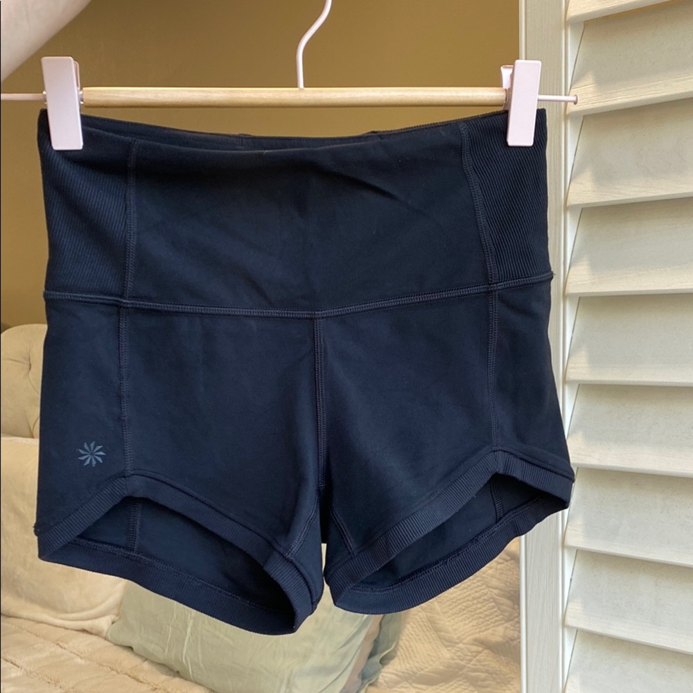 🌼 Women's Athleta Shorts size XS
